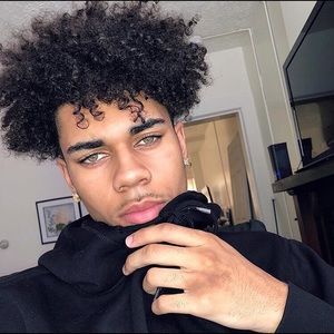 Meet your Posher, Icey